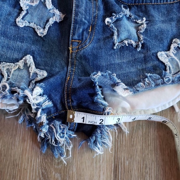 Super cute denim shorts - Picture 8 of 9